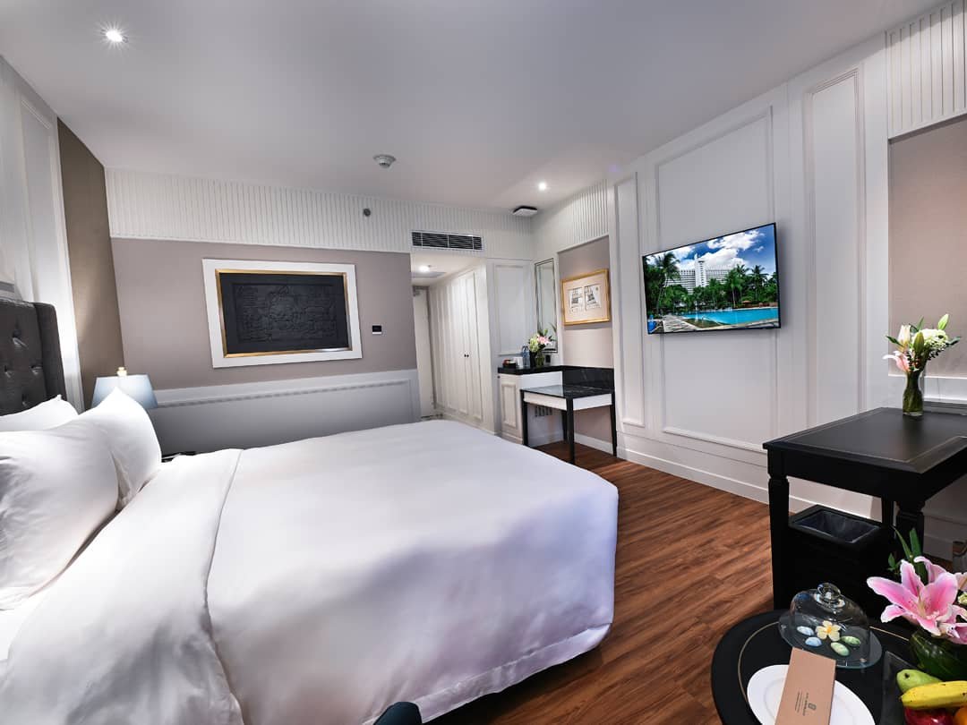 Executive Suite
